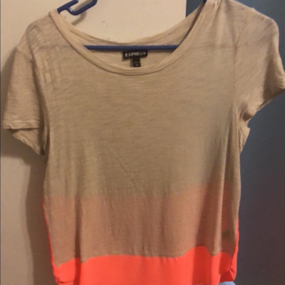 Two-tone Express shirt.